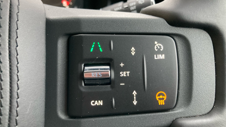 Land Rover Defender 3.0 D350 X-Dynamic HSE 110 5dr Auto [6 Seat] Diesel Estate